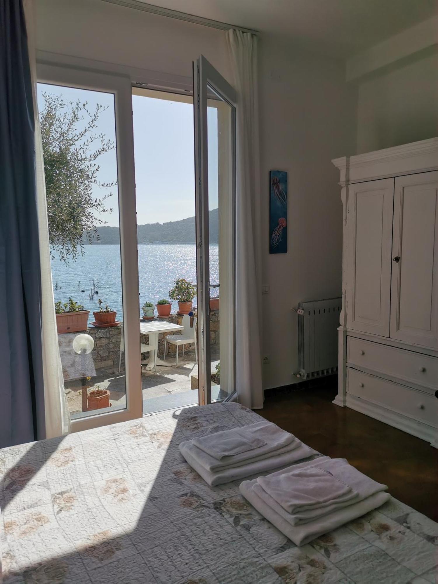 B&B La Palafitta Porto Venere Exterior photo