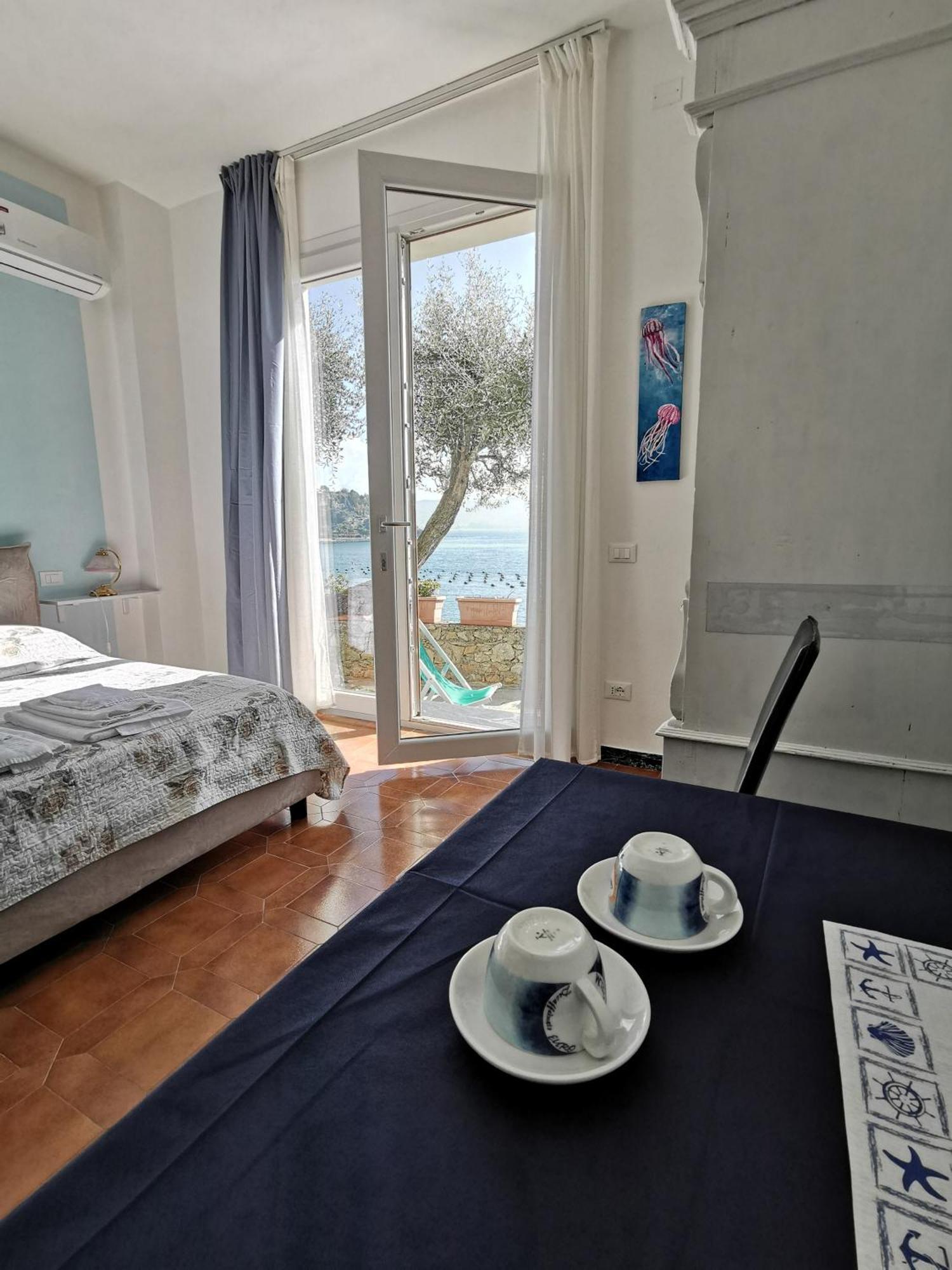 B&B La Palafitta Porto Venere Exterior photo